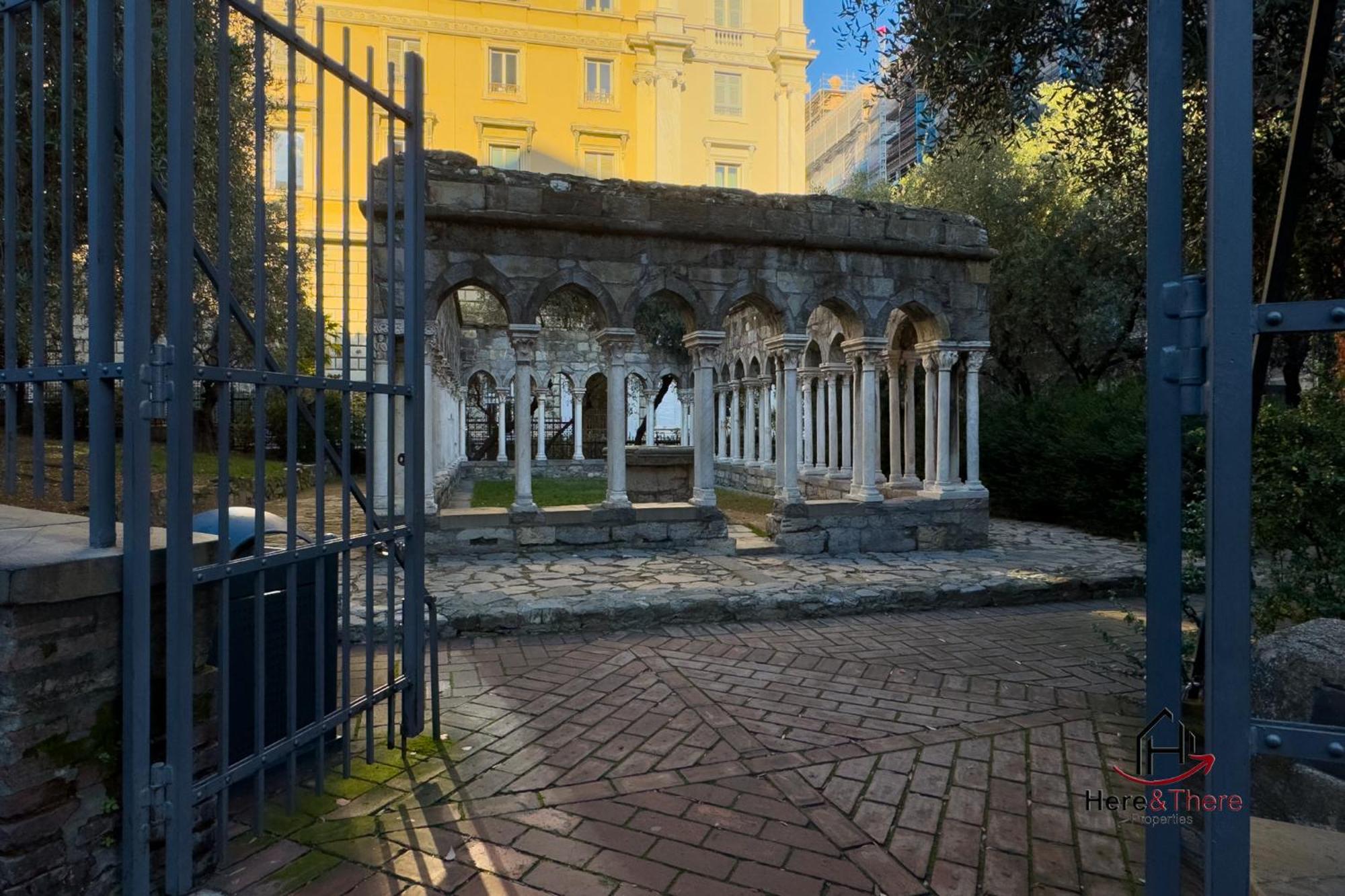 Centre Porto Antico 7min • Trains 4min Appartement